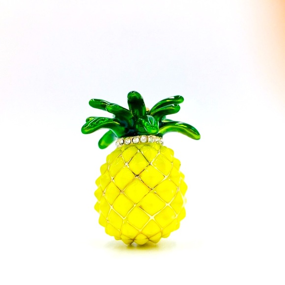 ‼️SOLD‼️ Kate Spade Jeweled Pineapple Keychain - Picture 2 of 5